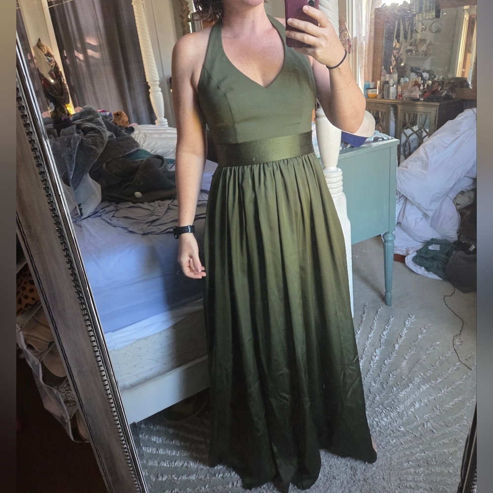 Vera Wang White Label Green Formal Halter Dress - Picture 2 of 9